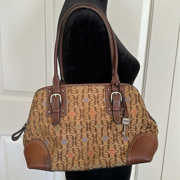 Fossil Handbags - 💖Vintage Fossil Satchel